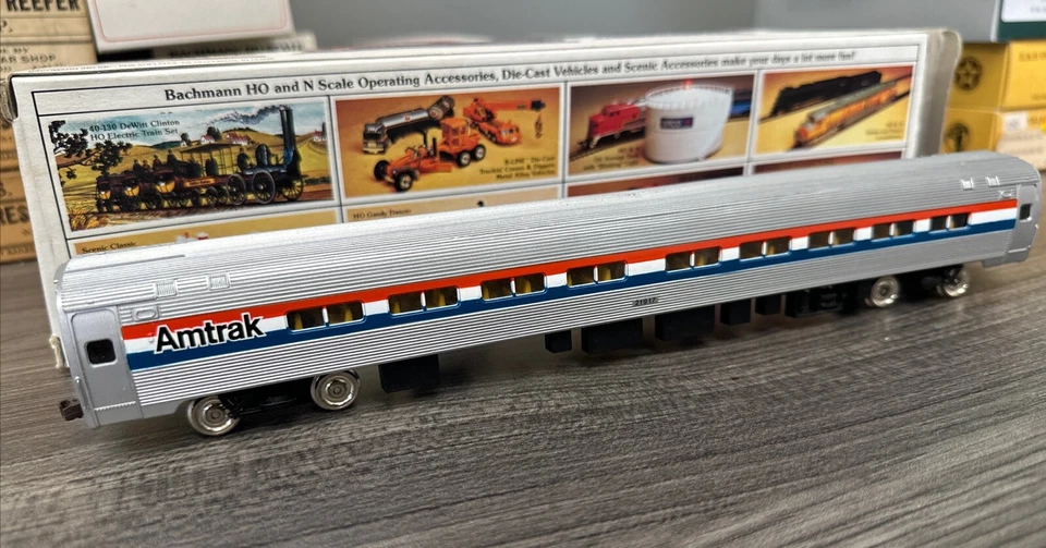 Bachmann HO Scale RTR #72205 Lighted Amfleet Coach Amtrak NIB - Image 1 of 4