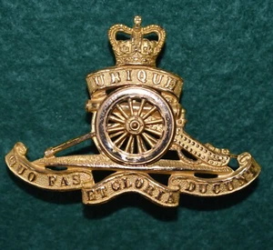 The Royal Artillery Officer's Gilt Cap badge - EIIR - Picture 1 of 3