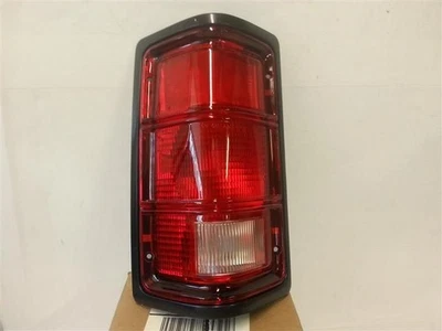 Lanterna traseira esquerda para driver nova no mercado de peças substitutas compatível com 88-96 DODGE DAKOTA ot-150652 - Imagem 1 de 3