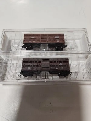 (2) Z MTL Micro Trains 52000152 N&W / 52000170 Canadian National Stock Cars NEW - Image 1 of 4