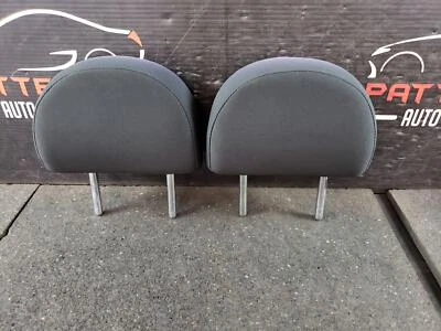 PAR DE ENCOSTOS DE CABEÇA TRASEIROS ESQUERDO E DIREITO NISSAN VERSA 2014 TECIDO PRETO - Imagem 1 de 4