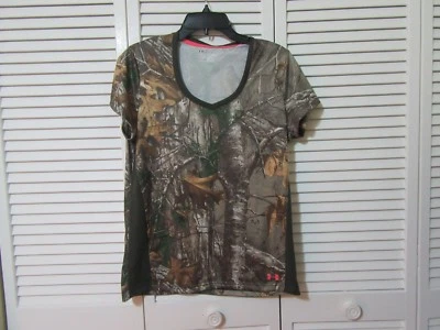 Under Armour Camo Top Women L camo trees leaves designed to keep cool dry - Image 1 of 4
