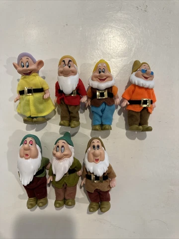 Vintage Disney Simba Toys Snow White & 7 Seven Dwarfs Figures Articulated Dolls Cover