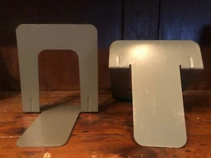 2 Gray Book Ends Stand Heavy Duty Metal Library Style Support 5.25 x 4.75 x 5.5 - Picture 1 of 2