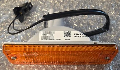 Luz de seta para 1986-1987 Mazda B2000 1987-1993 B2600 dianteira esquerda ou direita - Imagem 1 de 2