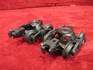 LIONEL POSTWAR bar END TRUCKS - Picture 1 of 10
