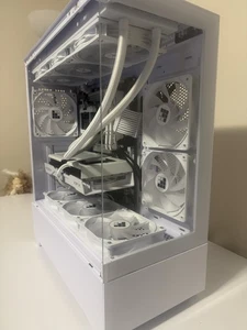 PC para juegos personalizada Intel I5 12600kf x 9060xt 8 GB - Imagen 1 de 7