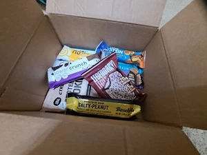 10 Protein Bar Variety Pack Sampler, Mixed Assortiti Fitness Snack Box, Lotto Bulk - Foto 1 di 2