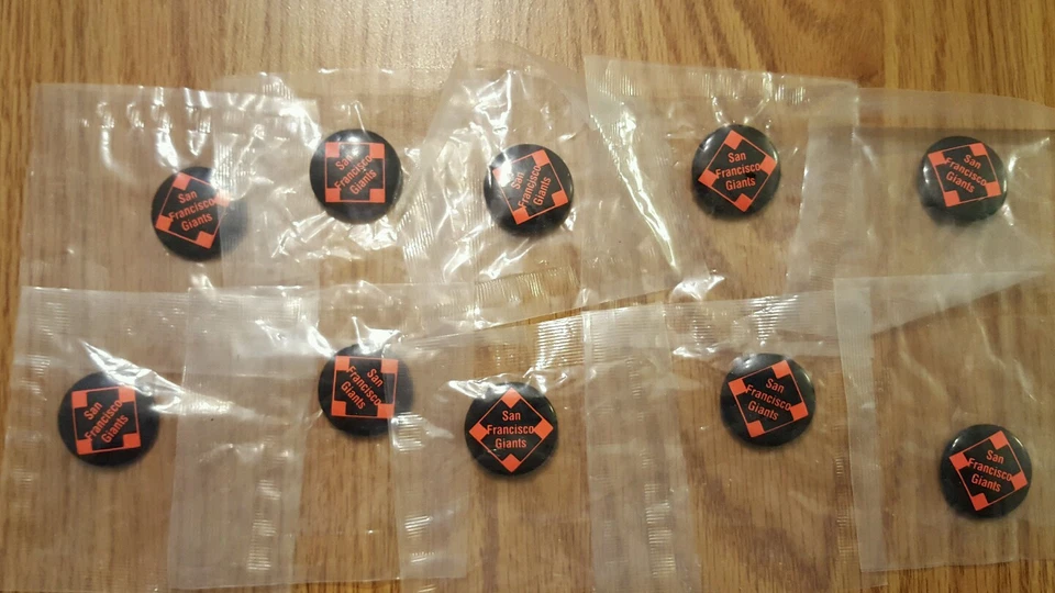 SAN FRANCISCO GIANTS MAJOR LEAGUE BASEBALL PINS  1984 CRANE POTATO CHIPS  - Image 1 of 3