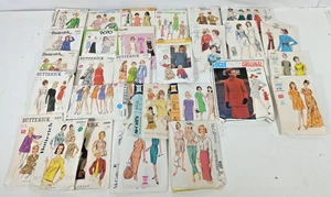 Posten 28 Vintage Schnittmuster Butterick McCalls Simplicity Vogue Stoff + mehr - Bild 1 von 14