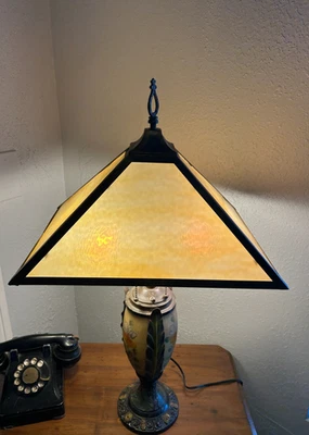 1920s carmel slag glass table lamp shade - Image 1 of 4