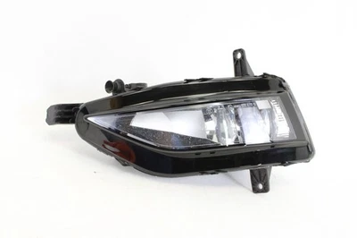 Farol de neblina inferior do lado esquerdo do motorista Volkswagen Jetta 2019 - 2024 fabricante de equipamento original # 15924 - Imagem 1 de 4