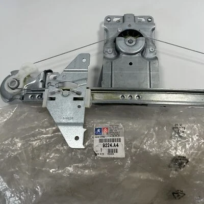Peugeot 307 Rear Right Door Window Regulator Motor Mechanism Lifter Genuine - Image 1 of 4