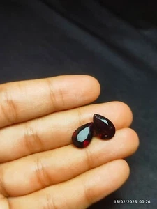 Garnet Faceted Pear 15x10 mm - Fiery Red for Luxury Jewelry - Picture 1 of 5