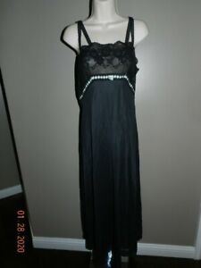 Gorgeous Vtg Gossard Artemis Sz M Long Nightgown Single Layer Empire Waist black