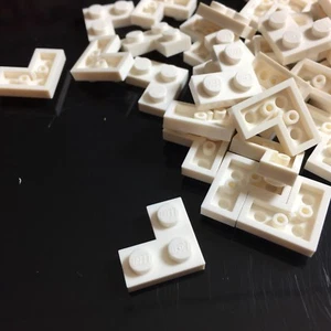 40 por lote NUEVO LEGO Blanco 1x2x2 Placas de Esquina (2420/242001) Modular Hoth Nieve - Imagen 1 de 3