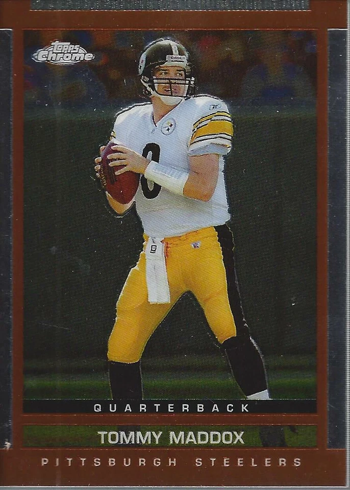 2003 Topps Draft Picks and Prospects Chrome Football Card Pick - Image 1 of 1