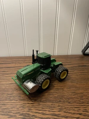 1/64 Custom Ertl John Deere 8560 With 4WD Tractor Duels & Saddle Tank - Image 1 of 4