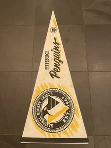 Pennant vintage anni 90 Pittsburgh Penguins Hockey 30" full size feltro licenza NHL  - Foto 1 di 12