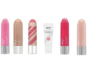 No7 Pop & Glow Cheek Stick, Duo, Rouge, Highlighter, Bronzer oder Lip Cheek Tint - Bild 1 von 11