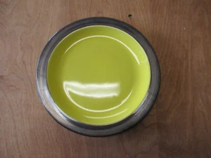 Crate & Barrel SOL Salad Plate 8 1/2" Yellow Ctr Brn trim 1 ea 4 available - Imagen 1 de 4