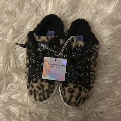 NWT cheetah print cozy mule sketchers slip on size 13.5 - Image 1 of 2
