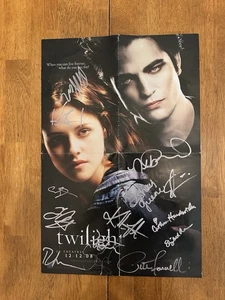 Póster de la película Crepúsculo firmado por elenco y el equipo 2008 rara producción foto 12x18 - Imagen 1 de 11