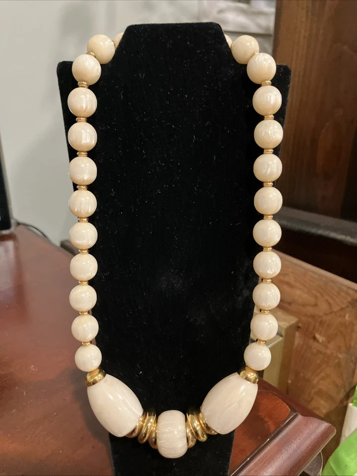 Hermoso collar Napier vintage Foto 1 de 4