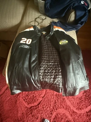 Abrigo Tony Stewart #20 Home Depot Wilsons Cuero Persecución Auténtico NASCAR Nextel Foto 1 de 4