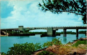 Postcard Indian Rocks Memorial Bridge Indian Rocks Beach Florida Vintage Chrome - Picture 1 of 2