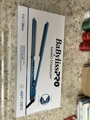 BaByliss Nano Titanium Crimping Styling Iron 1-1/2''-4-Tooth Crimping Plates-NEW - Image 1 of 4