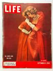 1952 Susie Parker 8 septembre 1952 The Siren Look for Fall VINTAGE LIFE MAGAZINE