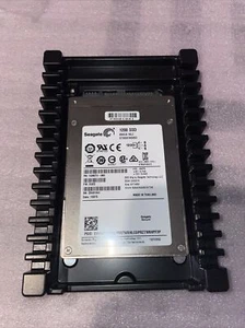 Seagate 1200 ST800FM0053 800 GB 12 GB/s SAS 2,5"" unità di memoria a stato solido 3,5"" WD Icepack Wdsl003b-02 - Foto 1 di 2