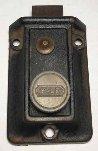 Vintage Yale Door Lock Latch Deadbolt Brass Turn Knob Works 938 Latch Cover