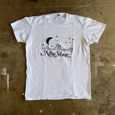 80s VINTAGE NEW YORK MAGAZINE T-SHIRT MEN SZ L NYC NEW YORKER 70s NEW YORK CITY - Image 1 of 4