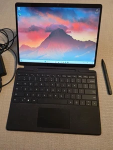 Microsoft Surface Pro 8 13" QHD 120Hz Touch i7-1185G7 16GB 512GB Tastatur + Stift - Bild 1 von 22