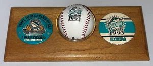 1993 Florida Marlins Inaugural Season Baseball& 2 Rare Jumbo Pins - Picture 1 of 8