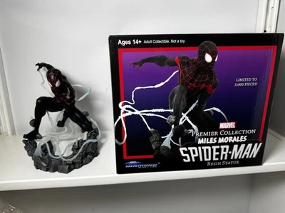 Spiderman Miles Morales Marvel Premier Resin Statue LE 988/3000 - Image 1 of 4