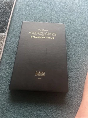 DISNEY SHOWCASE MICKEY MOUSE IN STEAM BOAT WILLIE 24K GOLD 3 CARD SET - Image 1 of 4