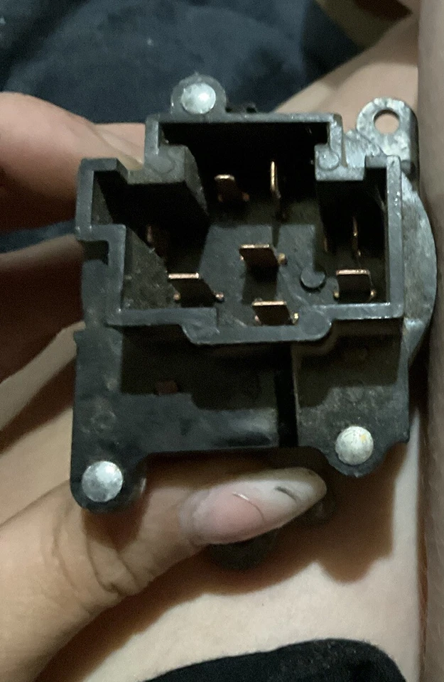 Interruptor de lámpara de cabeza de faro OEM Ford F2DB-11654-AA Foto 1 de 4