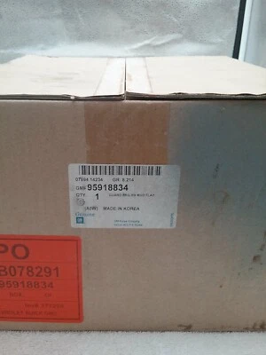 Protectores contra salpicaduras negros moldeados traseros OEM GM 2015 2016 95918834 Foto 1 de 2