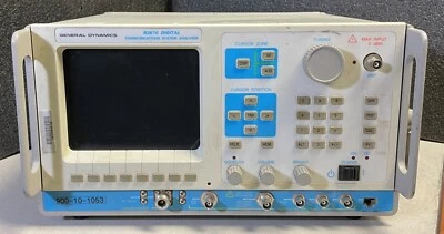 Analizador de sistema de comunicaciones General Dynamics R2670B repuestos o reparación Foto 1 de 4
