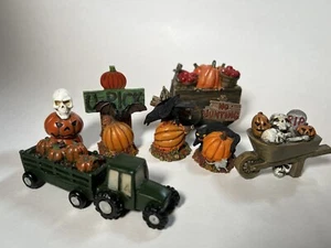 Departamento 56 y otros accesorios de pueblo de paisaje de Halloween calabazas gatos cuervos - Imagen 1 de 11