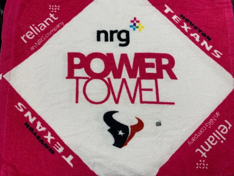 OLDER HOUSTON TEXANS OFFICIAL PINK BREAST CANCER POWER TOWEL RELIANT NRG NEW Cover