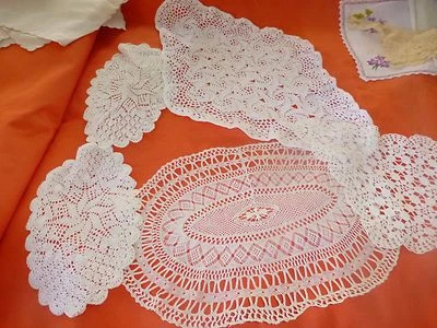 Lot 5napperons Faitsmain, Argyle, Cotton, Hook, Needles - Image 1 of 4