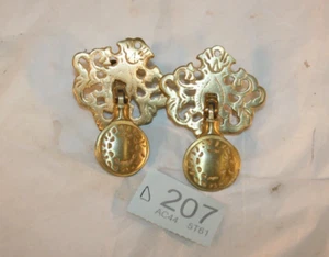 Handle Cupboard Cabinet Drawer Drop Pull Handles Antique 207D (FREE UK POSTAGE) - Picture 1 of 3