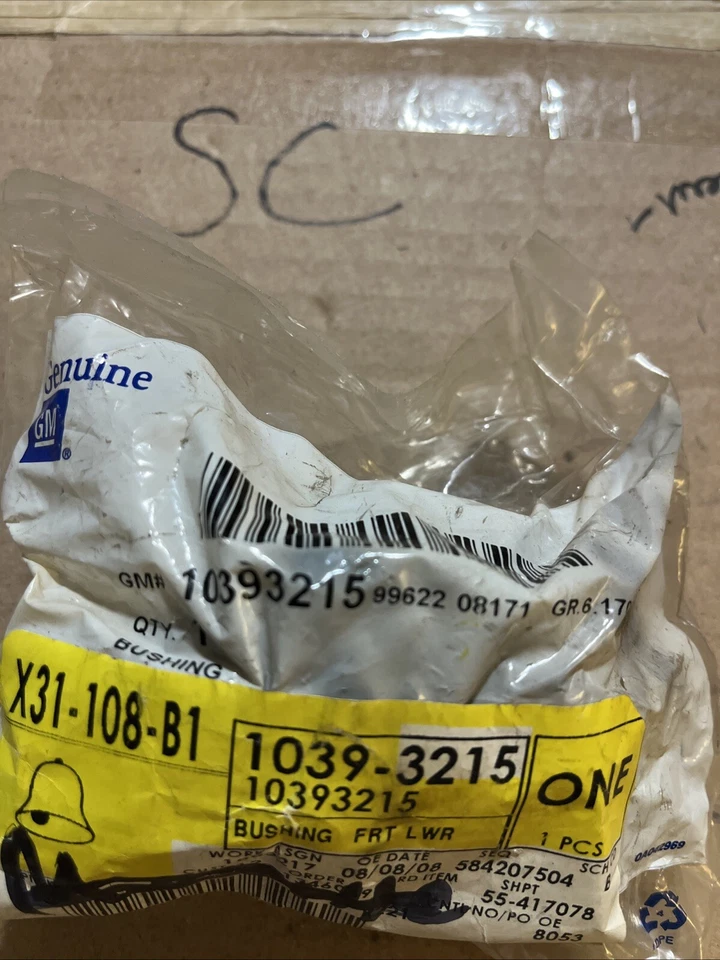 GM 10393215 Bushing,Front Lower Control Arm2005-2007 Saturn Relay NOS - Image 1 of 2