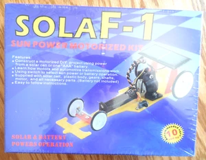 NUEVO/SELLADO Sola F-1 Kit Motorizado Alimentado por Sol "Coche de Carreras" (Solar y Batería) - Imagen 1 de 3