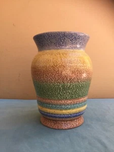 VASO CERAMICA FUTURISTA MULTICOLORE MARTELLATO A. 1175 A. anni '20/40 DEL '900 - Foto 1 di 10