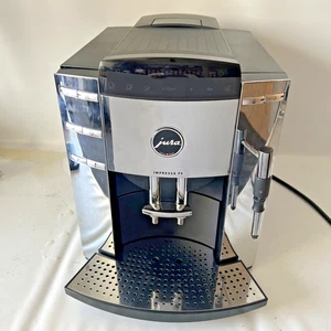Jura Impressa F9 Classic Macchina da Caffè Espresso Nero/Cromo - Foto 1 di 11